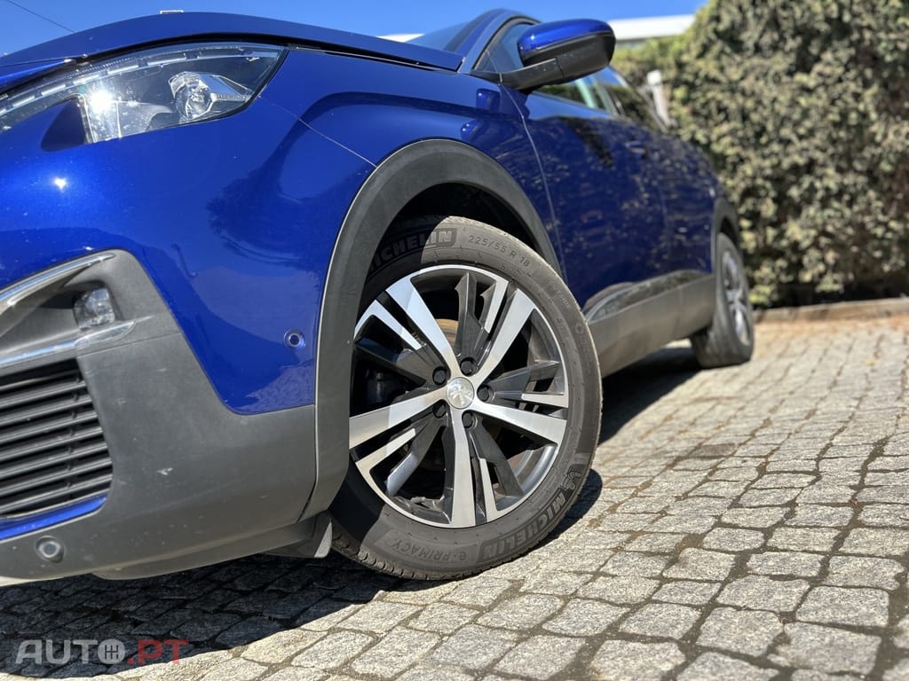 Peugeot 3008 1.2 PureTech Allure EAT8