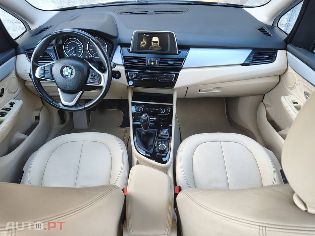 BMW 216 d 7L Line Luxury