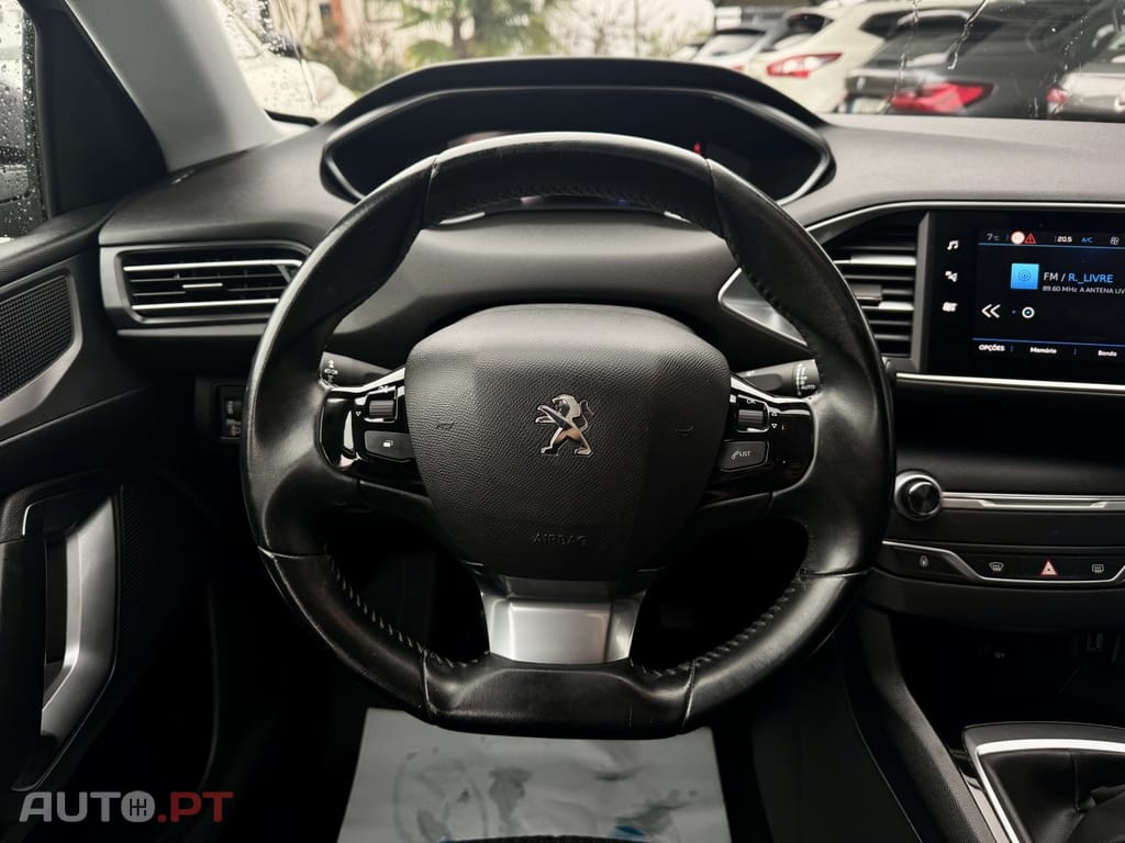 Peugeot 308 1.5 BlueHDi Style