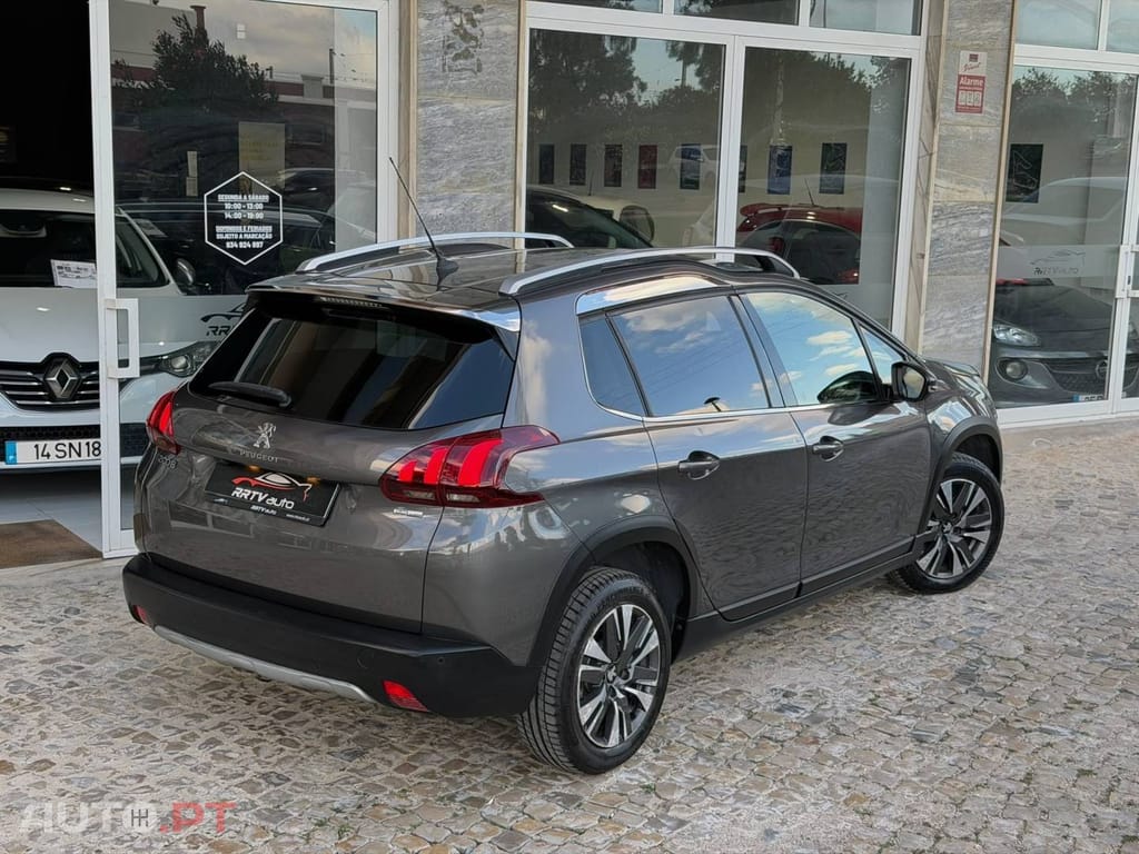 Peugeot 2008 1.2 PureTech Allure