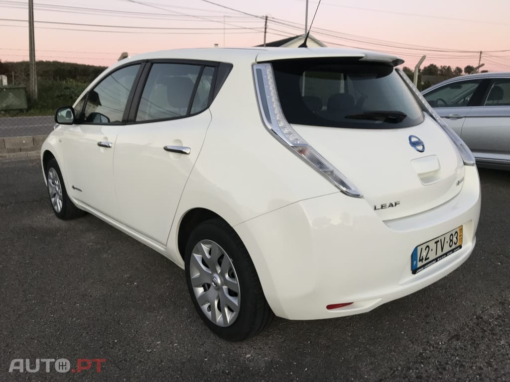 Nissan Leaf Acenta 30 kwh