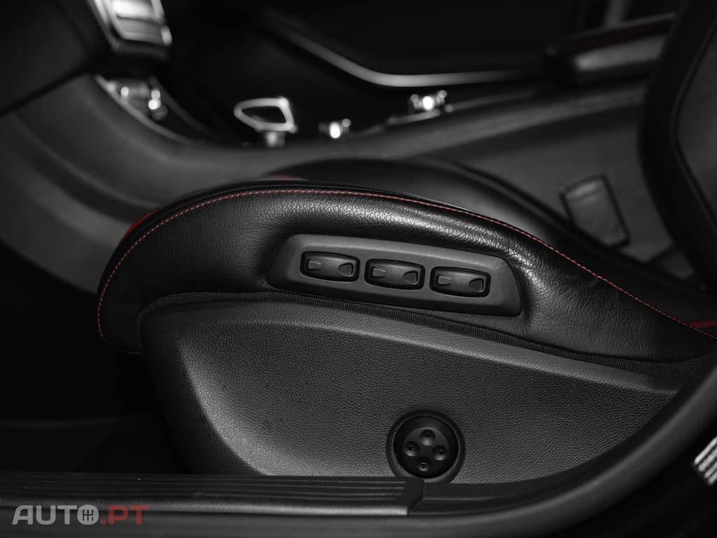 Mercedes-Benz A 45 AMG 4Matic Speedshift 7G-DCT