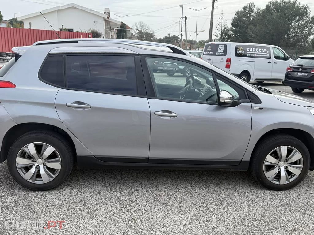 Peugeot 2008 1.2 PureTech Style