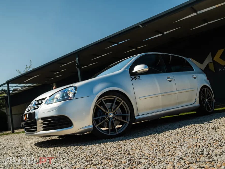 Volkswagen Golf 3.2 R32 4Motion DSG