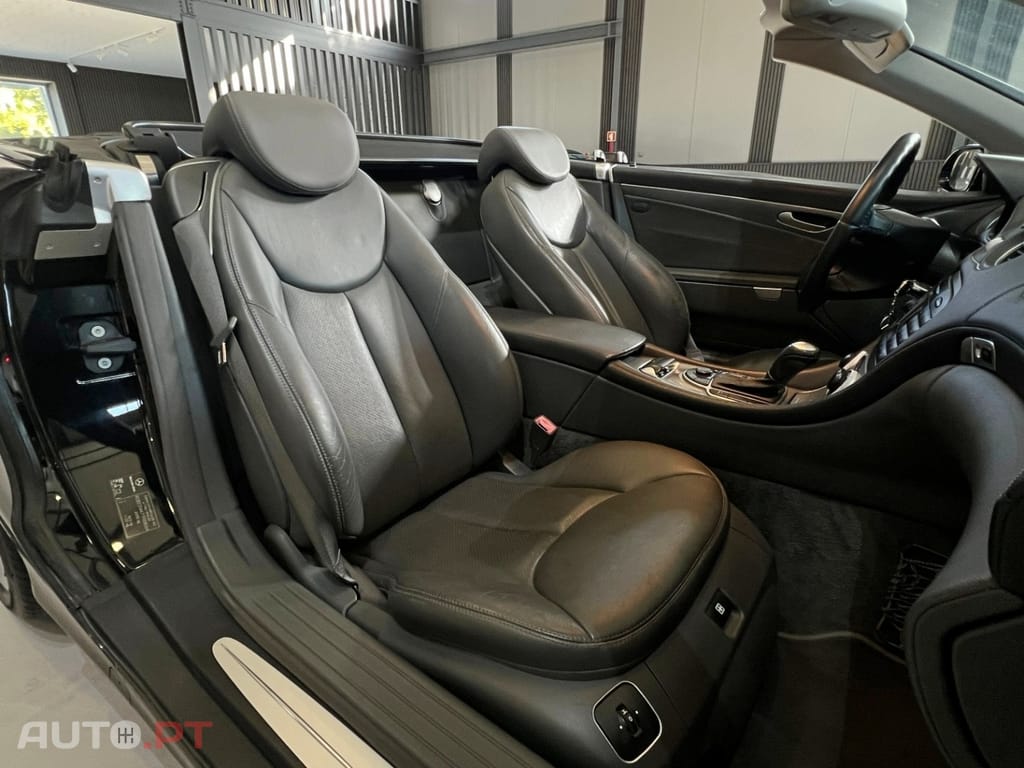 Mercedes-Benz SL 350 V6 . 3724cm3 | R230