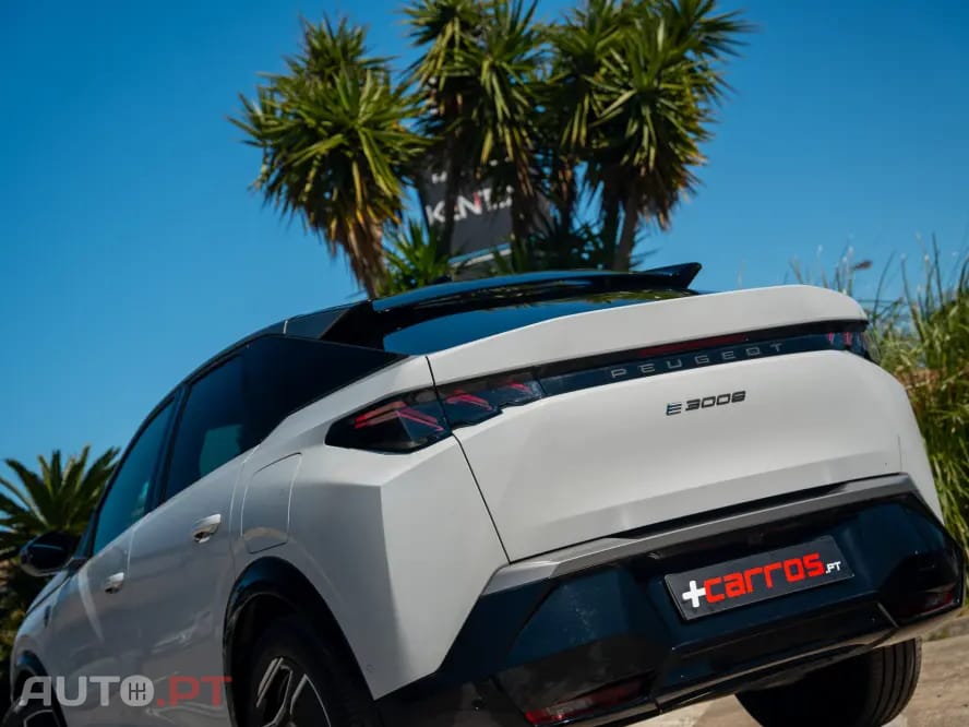 Peugeot E-3008 73 kWh GT