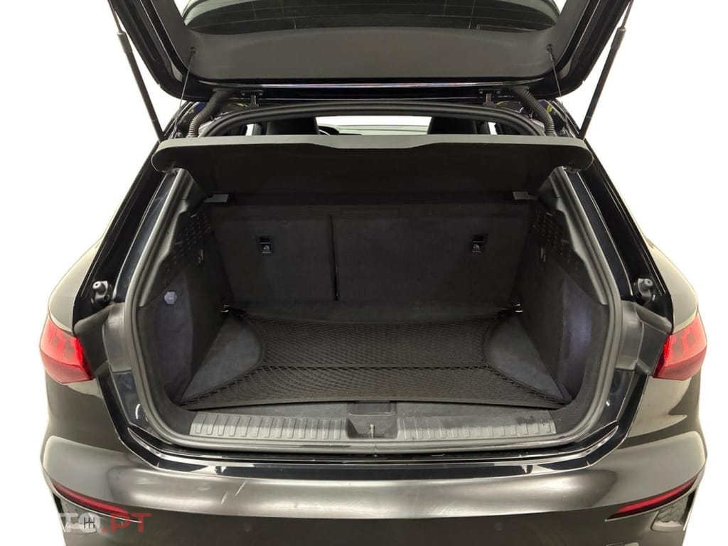 Audi S3 TFSI S tronic Quattro