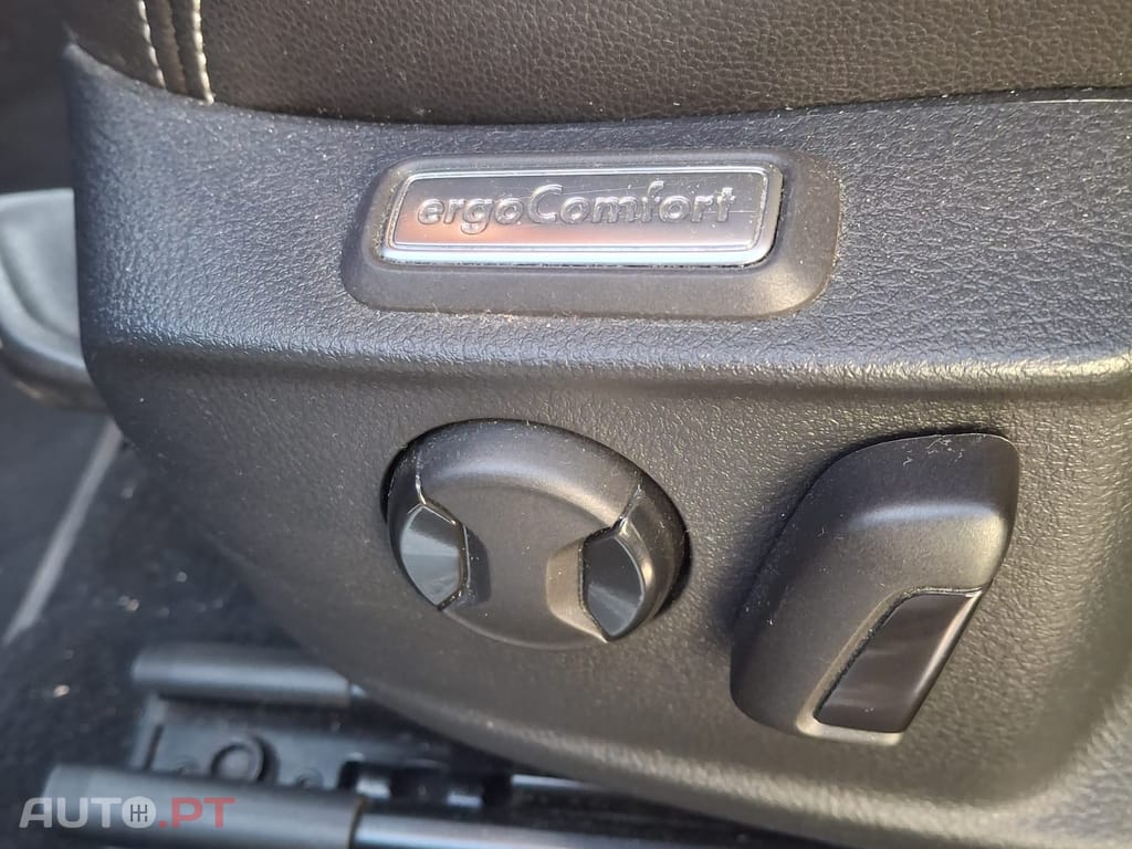 Volkswagen Passat R line
