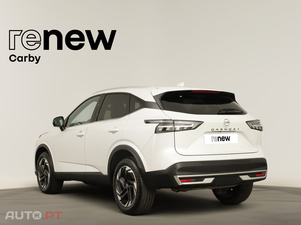 Nissan Qashqai 1.3 DIG-T N-Connecta LED Xtronic