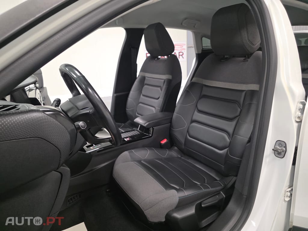 Citroën e-C4 50 kWh Shine — fotografia 72