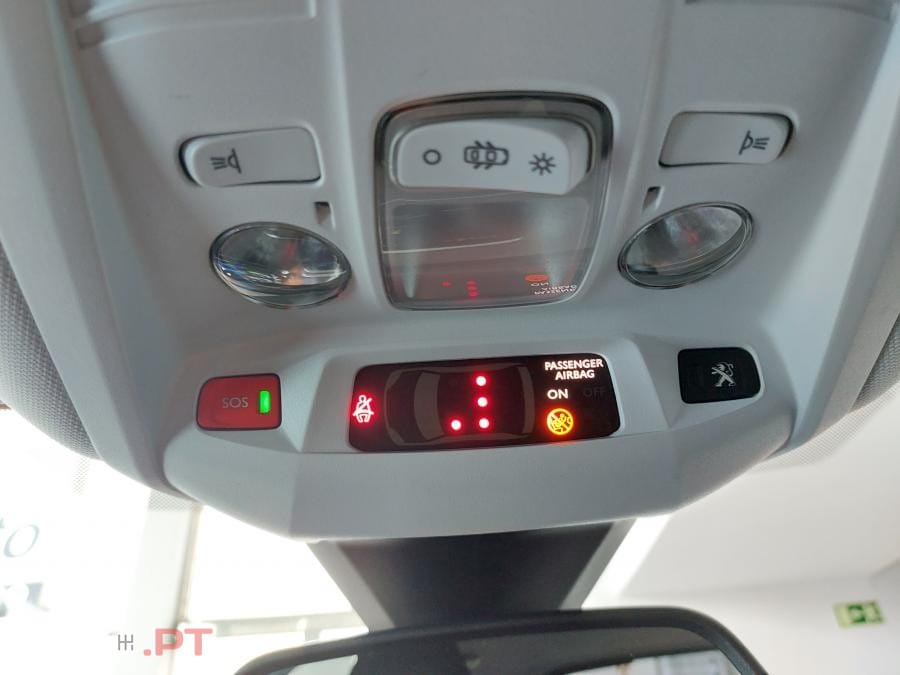 Peugeot 3008 1.5 BlueHDi Active