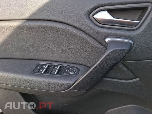 Renault Captur 1.0 TCe 100 Bi-Fuel techno