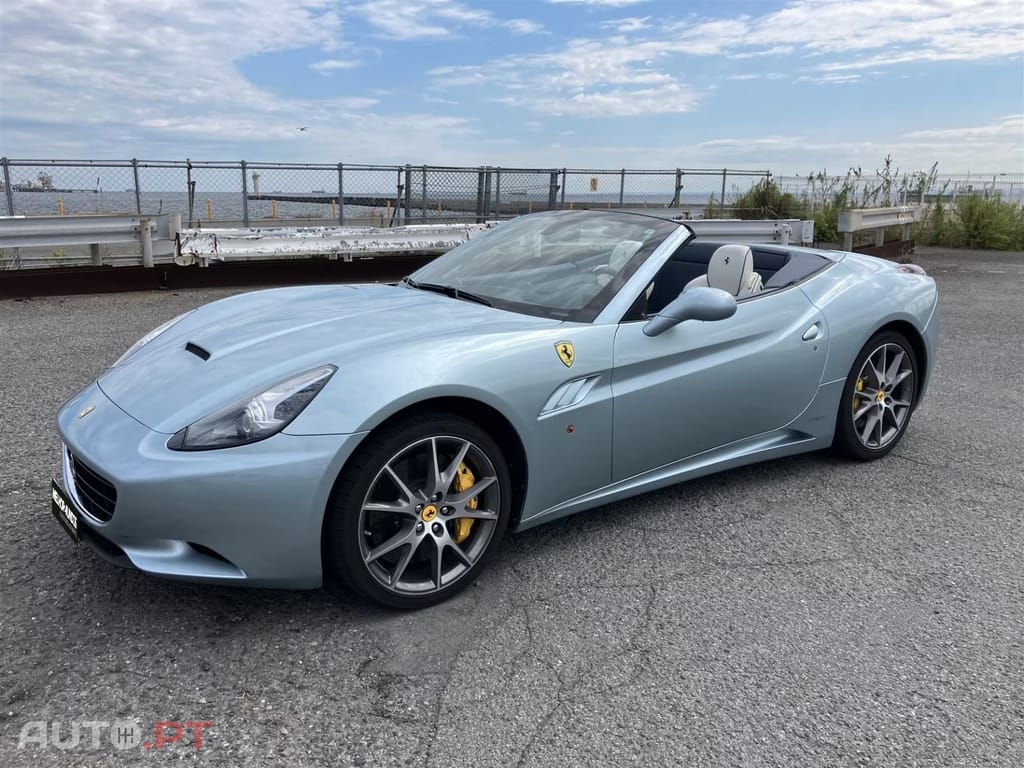 Ferrari California 4.3 V8
