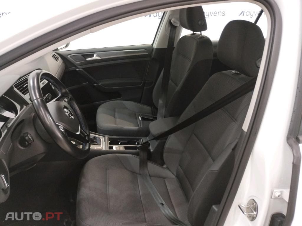 Volkswagen e-Golf AC/DC