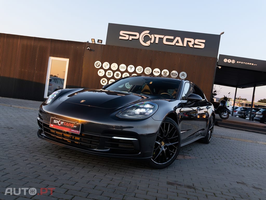 Porsche Panamera 4 E-Hybrid