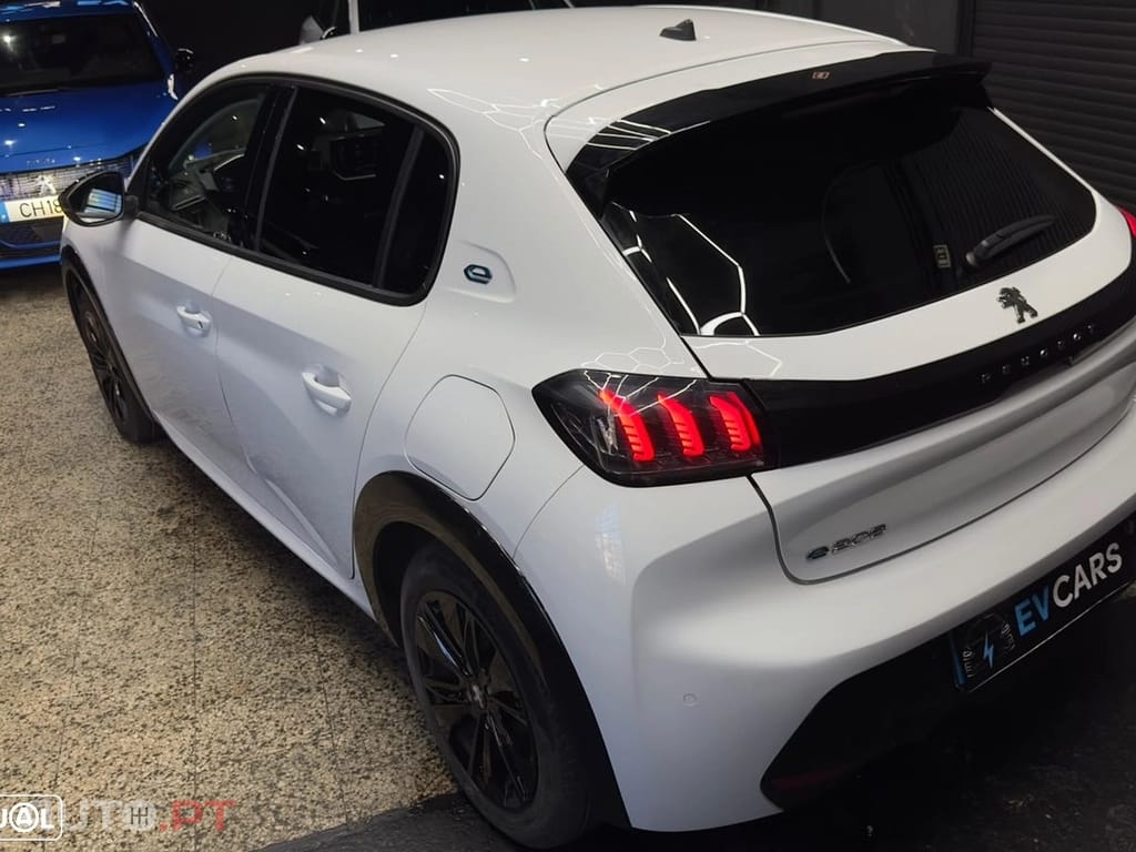 Peugeot E-208 Allure Pack