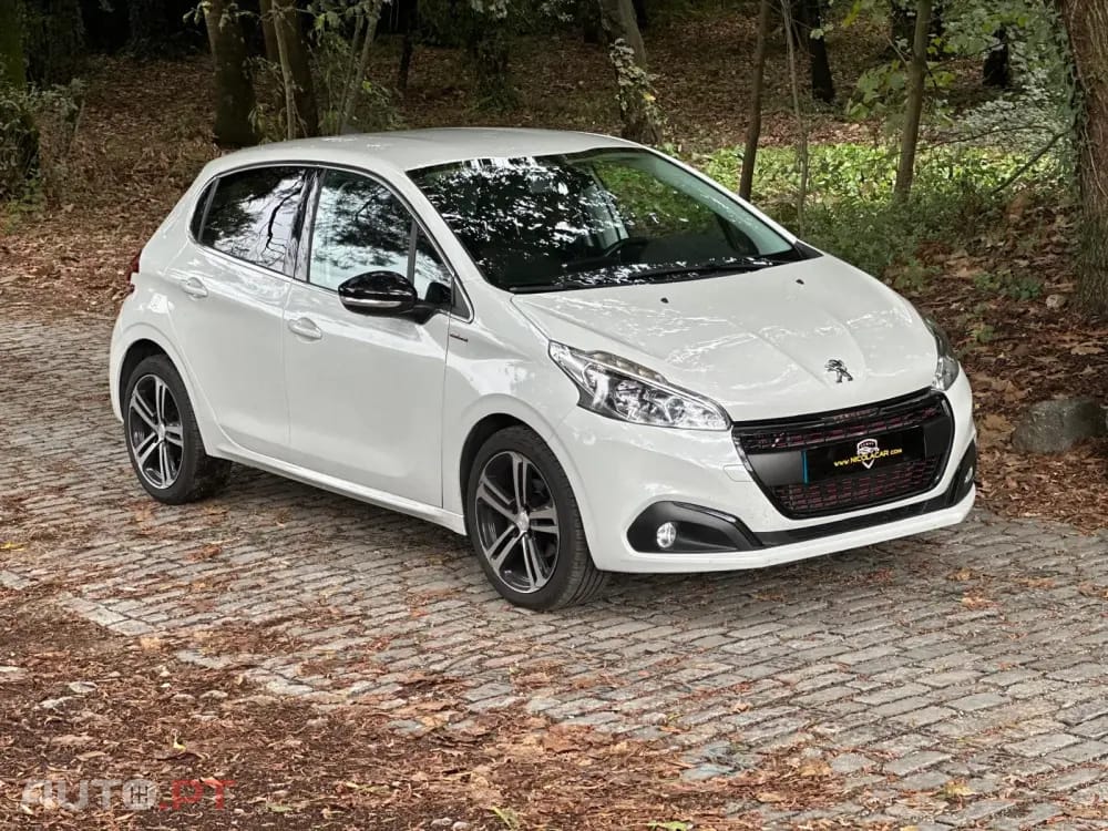Peugeot 208 1.2 PureTech GT Line