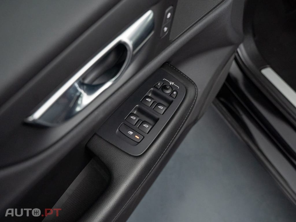 Volvo V60 2.0 T6 AWD TE Inscription Expression