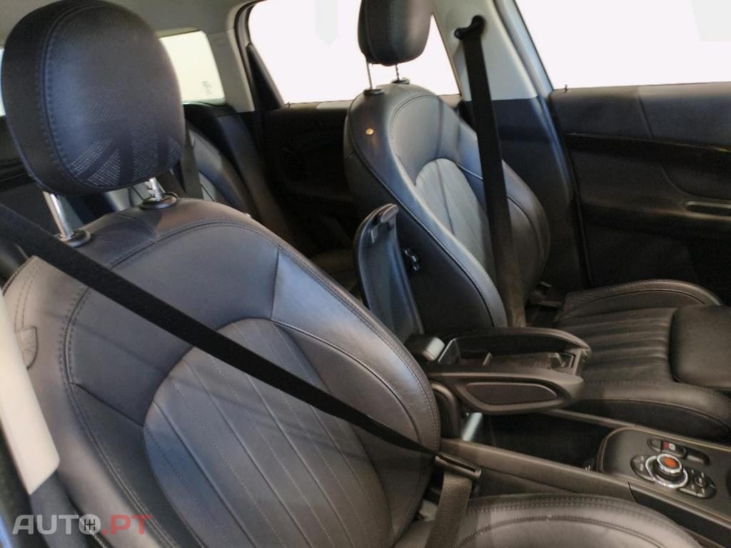 MINI Countryman Cooper SE ALL4 Auto
