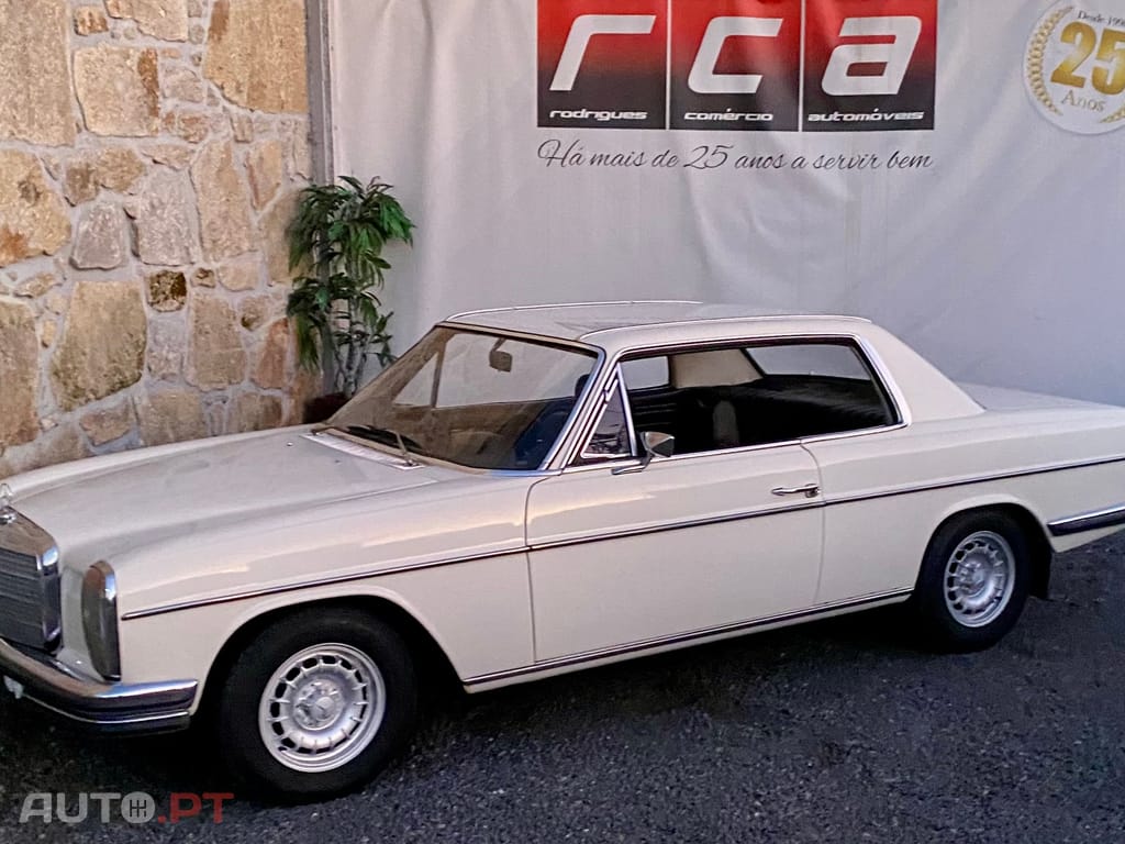Mercedes-Benz 250 CE