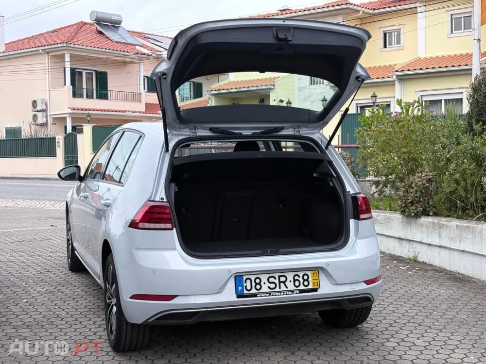 Volkswagen Golf 1.0 TSI Confortline