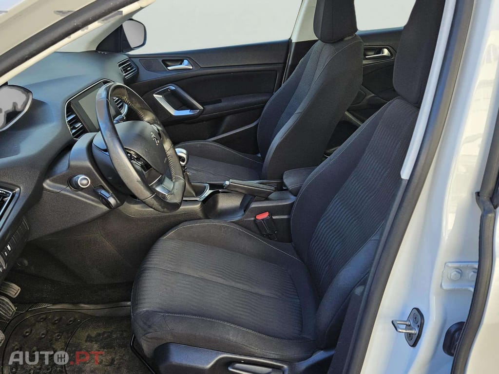 Peugeot 308 1.6 e-HDi Allure