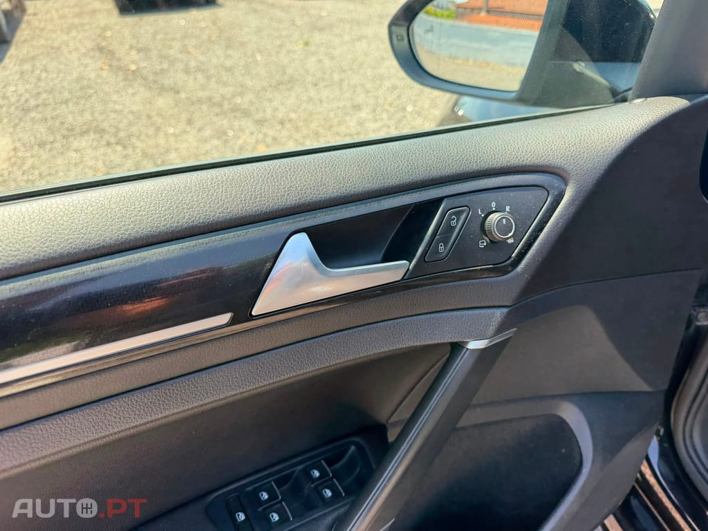 Volkswagen Golf 2.0 TSI R DSG