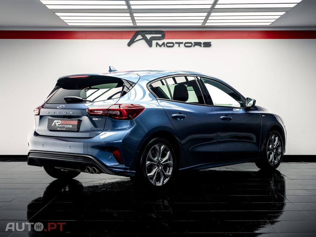 Ford Focus 1.0 EcoBoost MHEV ST-Line
