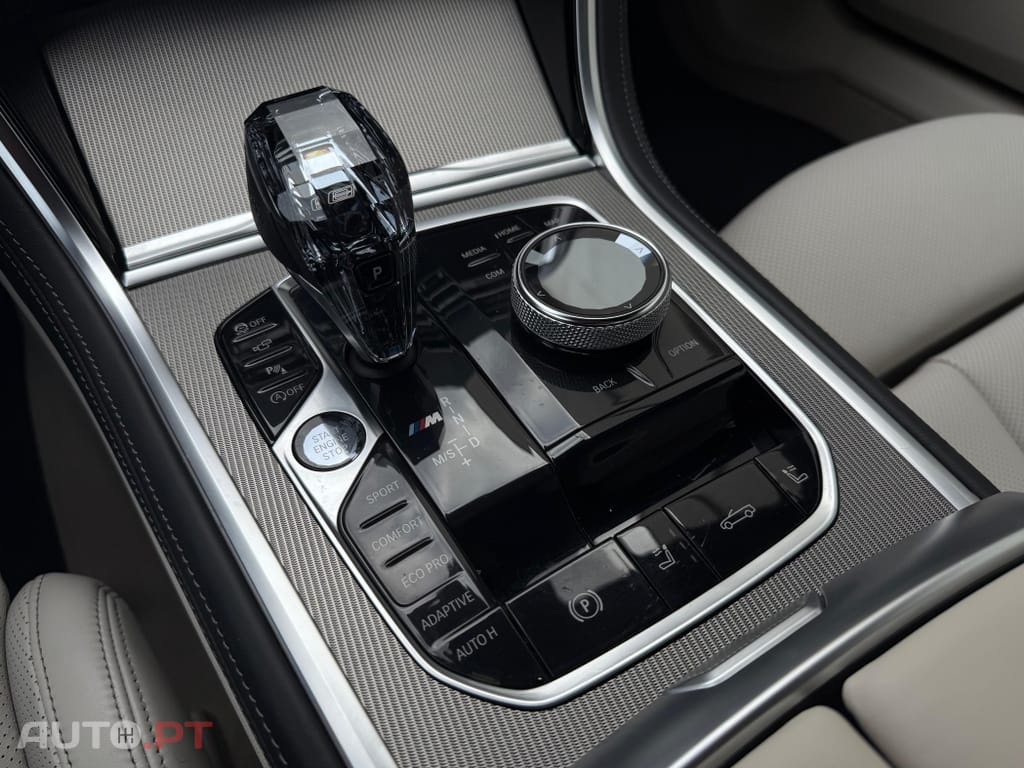 BMW M850i Outro