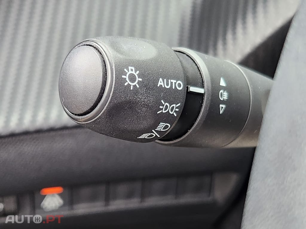Peugeot 2008 1.5 BlueHDi Allure