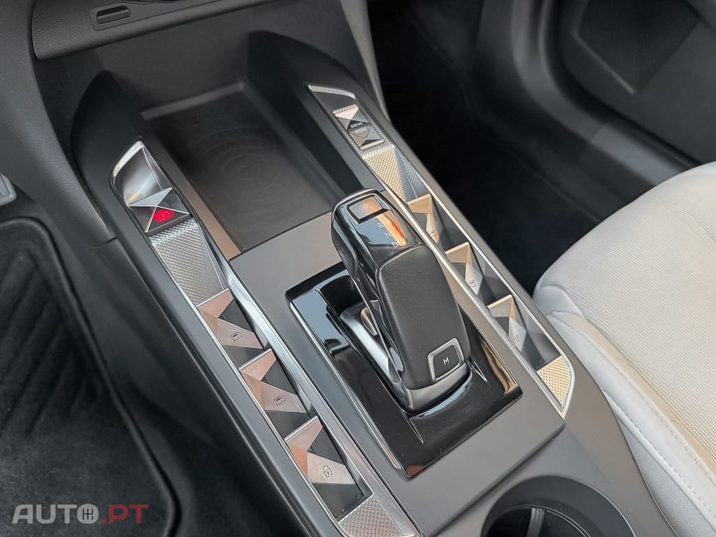 DS DS3 Crossback 1.2 PureTech Rivoli EAT8