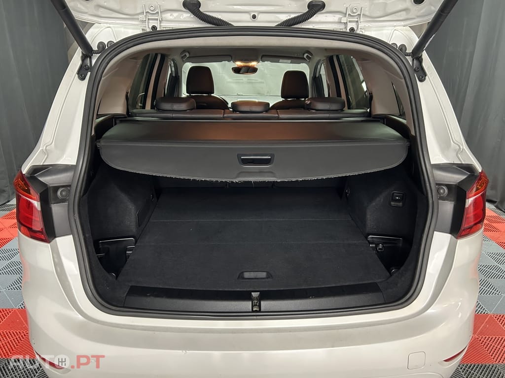 BMW 216 d Advantage