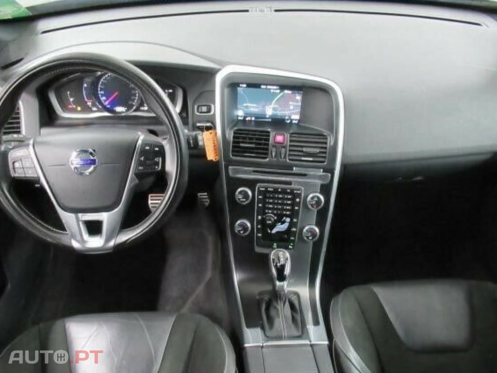 Volvo XC60 2.0 D4 R-Design Geartronic
