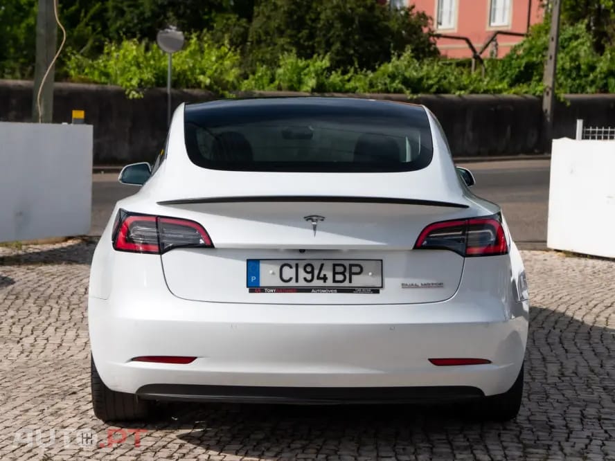 Tesla Model 3 Long Range AWD Dual Motor Performance