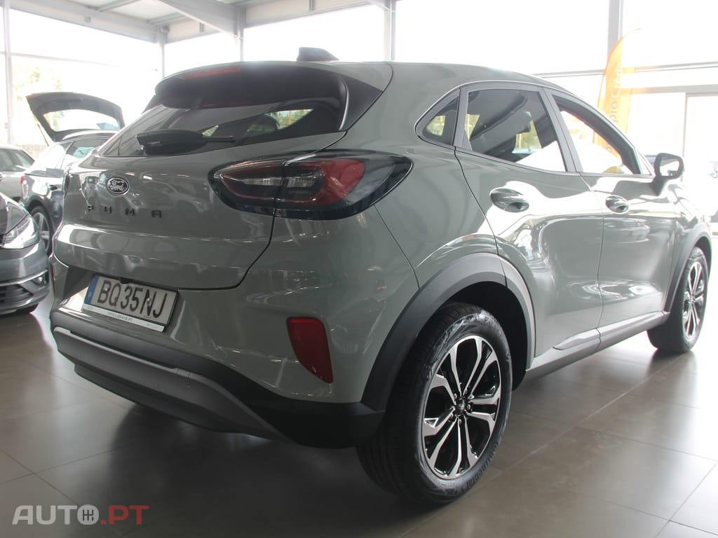 Ford Puma 1.0 EcoBoost MHEV Titanium