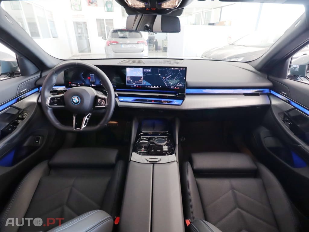 BMW 530 e Pack Desportivo M