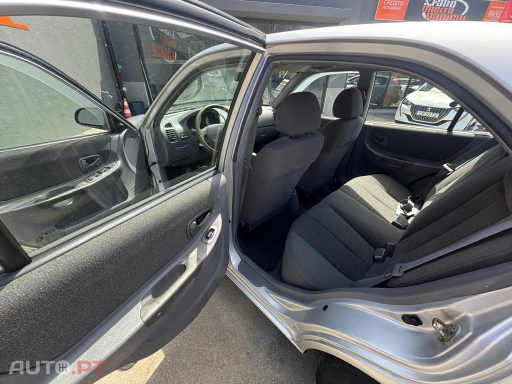 Hyundai Accent 1.3 Charme