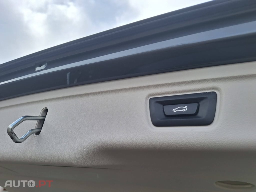 BMW 320 d Touring Line Sport Auto 8