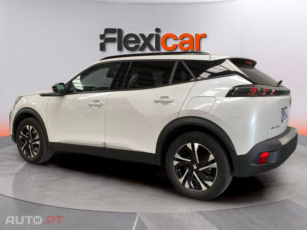 Peugeot E-2008 50 kWh Allure Pack
