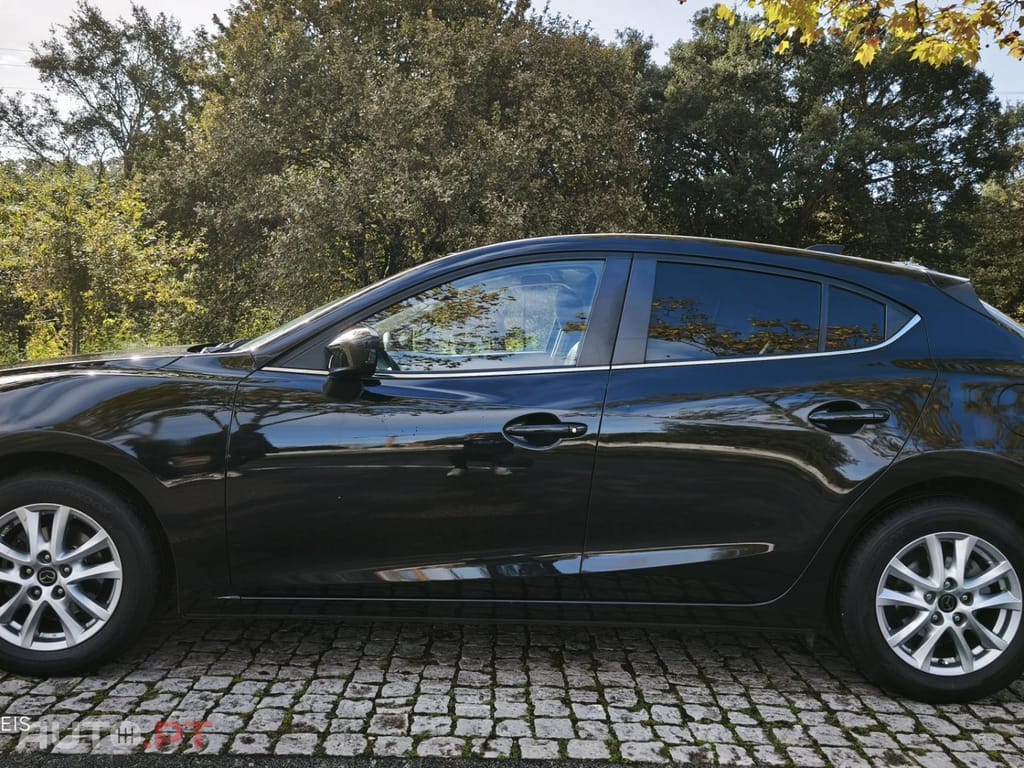 Mazda 3 1.5 Sky-G Evolve