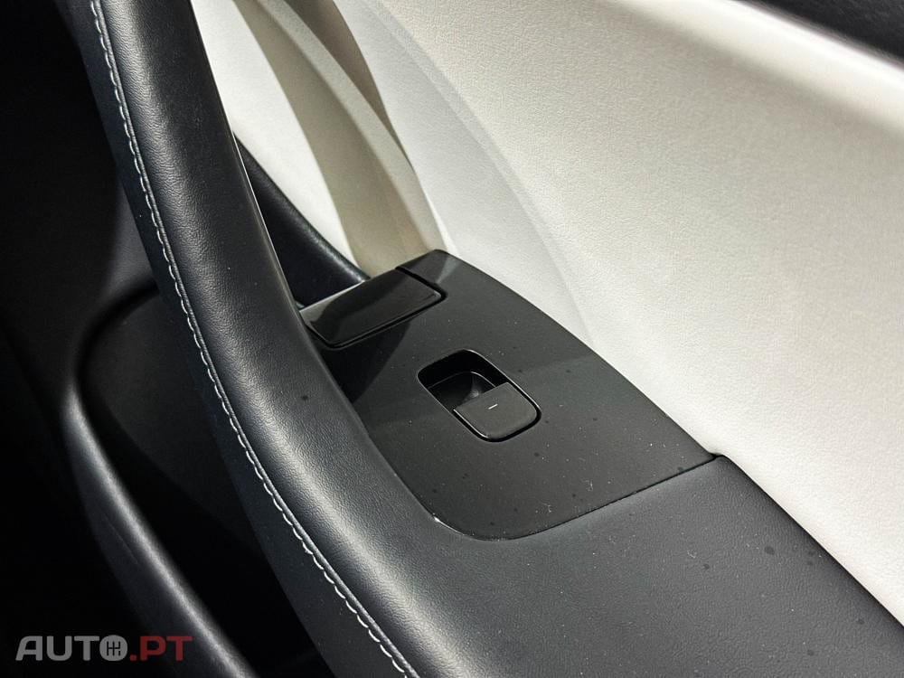 Tesla Model 3 Long-Range Dual Motor AWD