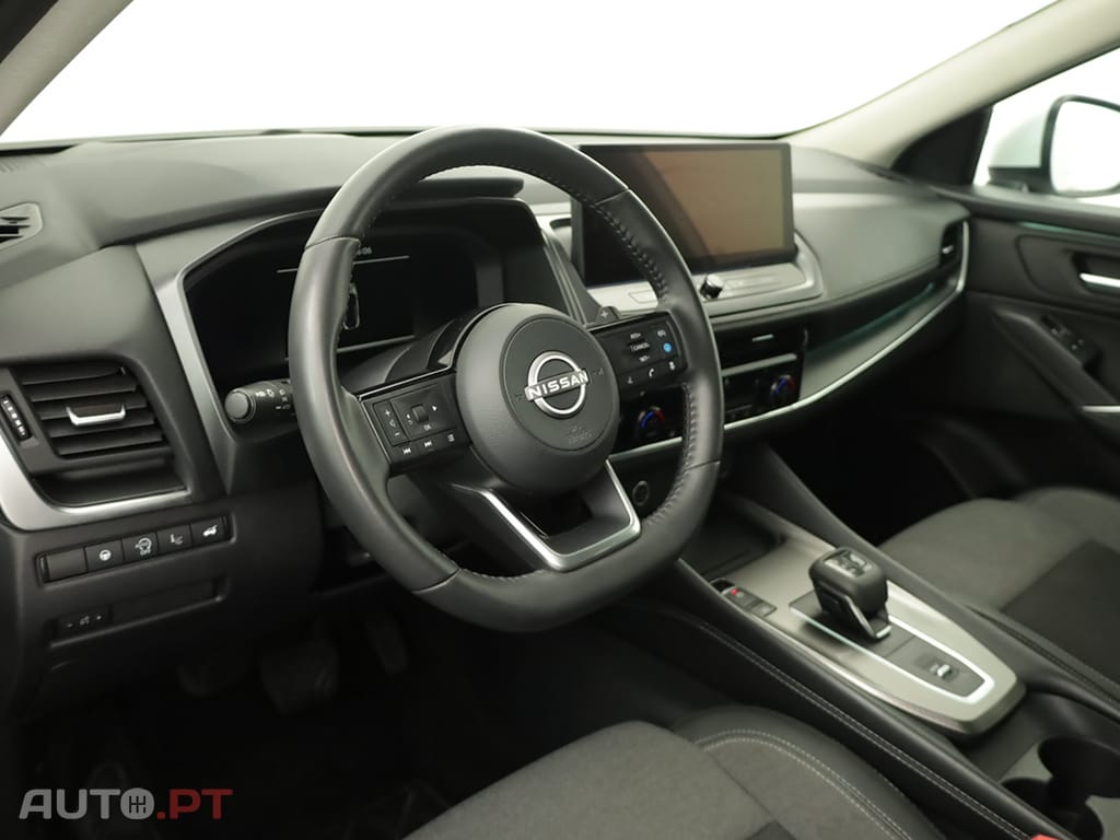 Nissan Qashqai Qashqai 1.3 DIG-T N-Connecta LED Xtronic