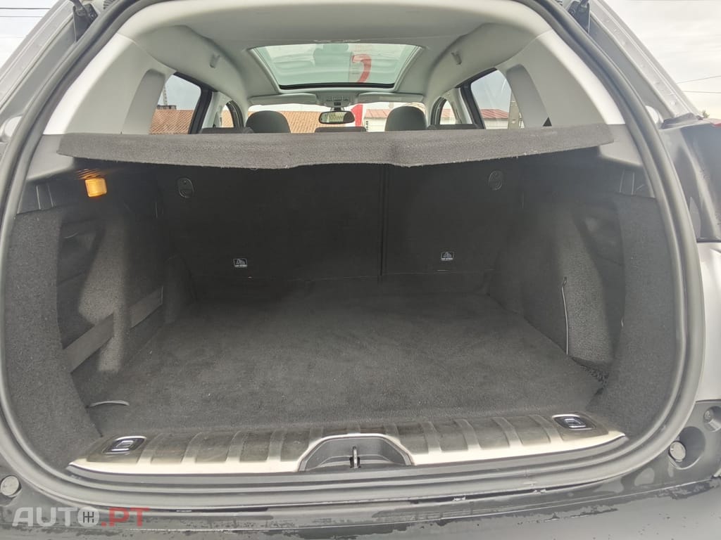 Peugeot 2008 1.6 BlueHDi Crossway