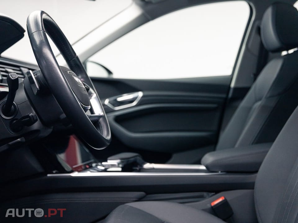 Audi E-Tron 50 quattro