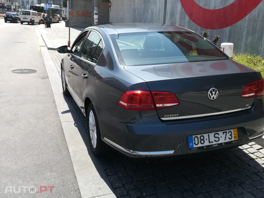 Volkswagen Passat PASSAT B7 1,6TDI 105CV CONFORT