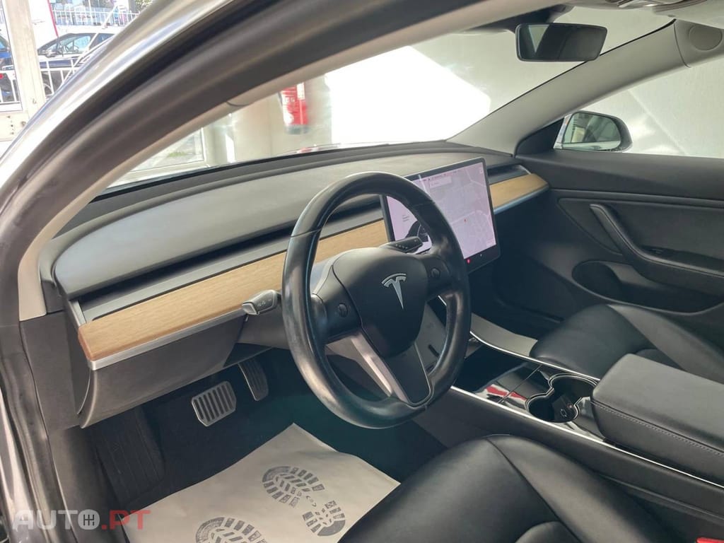 Tesla Model 3 Long Range AWD Dual Motor