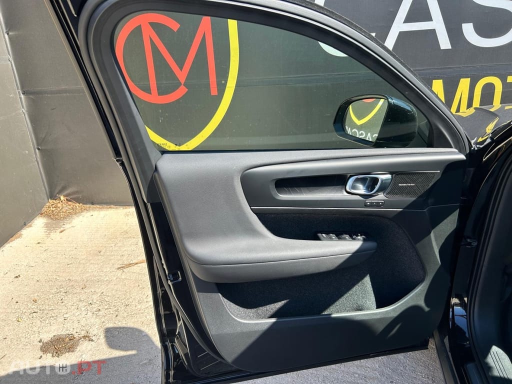 Volvo XC40 1.5 T4 PHEV Plus Dark