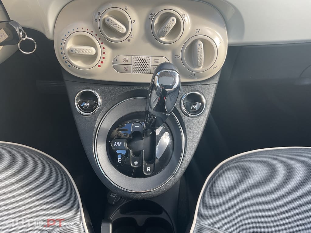 Fiat 500 1.2 Lounge Dualogic