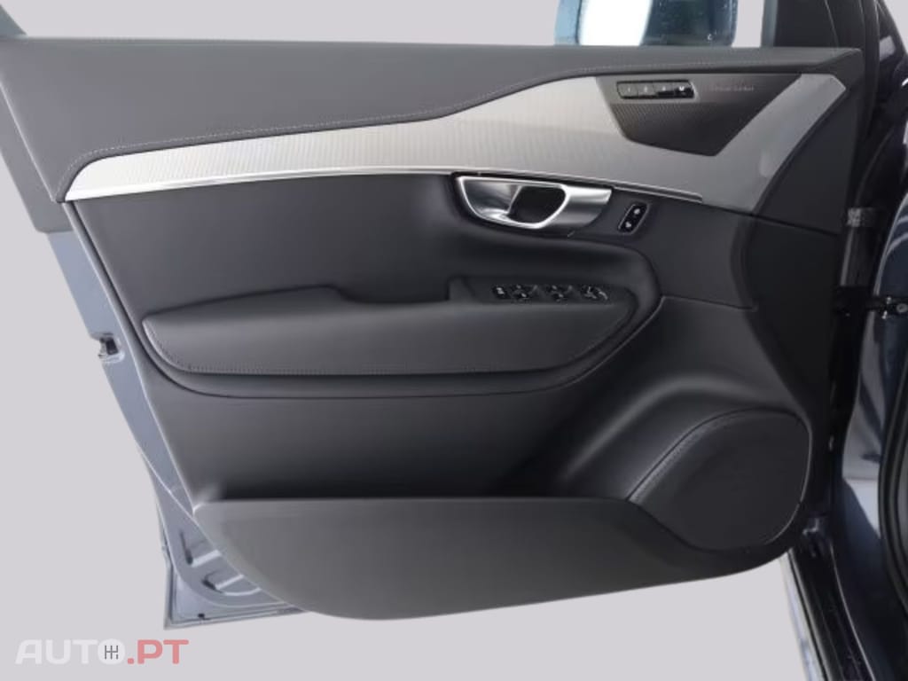 Volvo XC90 I.V.A DEDUTÍVEL T8 Plus AWD Bright Plug-in