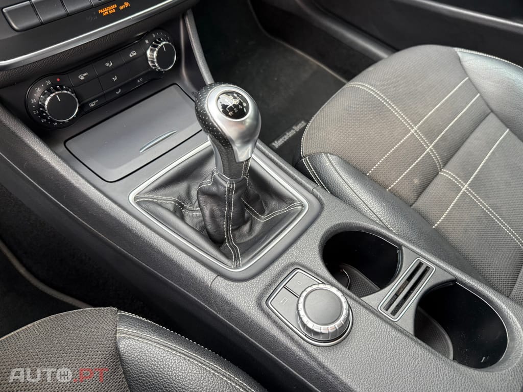 Mercedes-Benz GLA 200 CDi Urban